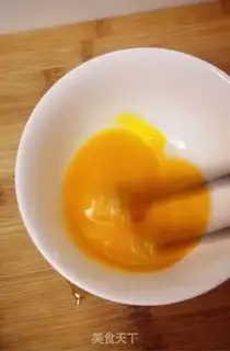 Make Colored eggs step 5