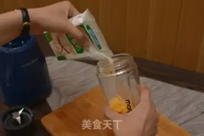 Make Fresh breakfast juice step 4