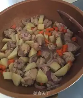 Make Fungus roller chicken rice step 3