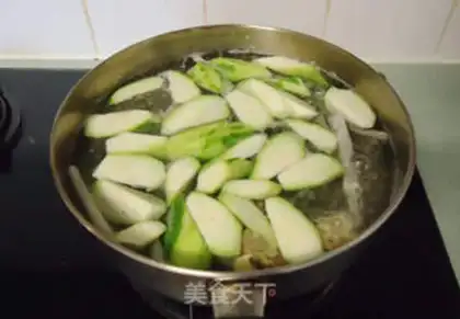 Make Sandworms dry melon soup step 4