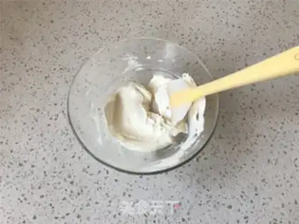 Make A gravy cheese snack step 4