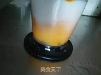 Make Mango milkshake step 4