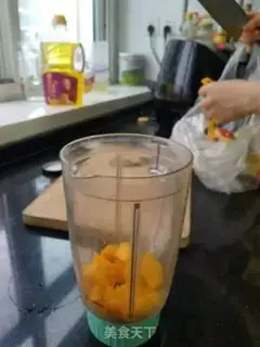 Make Mango banana shake step 0
