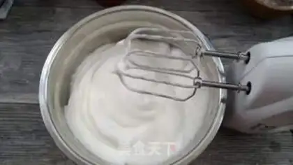 Make A guacamole cake step 8