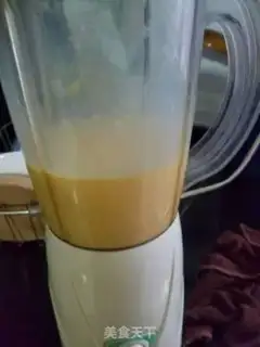 Make Mango banana shake step 3