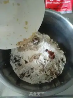 Make Red sugar buns step 1