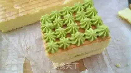 Make A guacamole cake step 15