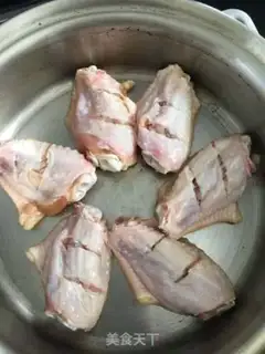 Make No oily, low fat wings step 1