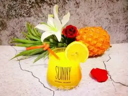 Make Fresh pineapple juice step 6