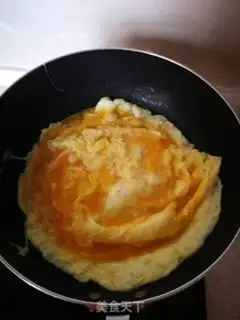 Make Scrambled eggs step 2