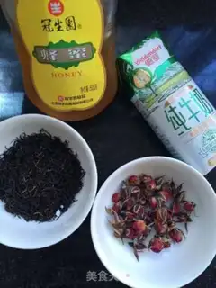 Make Rose honey milk tea step 0