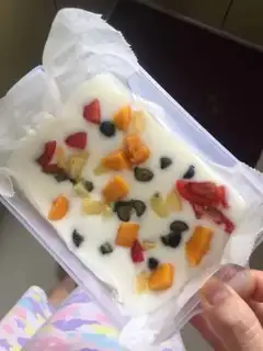 Make Fruit yogurt step 1