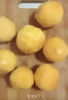 Make Peach can step 1