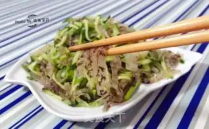 Make Pyramids with pickles step 10