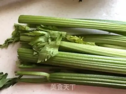 Make Celery melon juice step 0