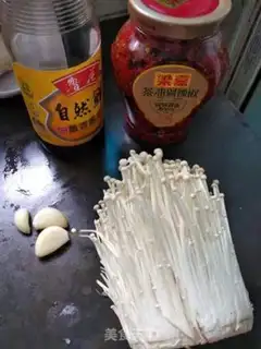 Make Frozen needle mushrooms step 0