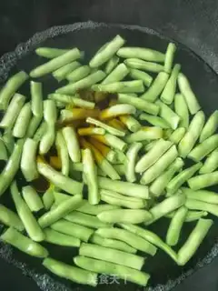 Make Four seasons of bean meat step 3