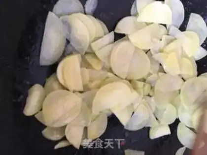Make Tomato and potatoes and margarita step 4