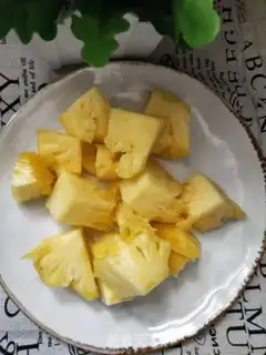 Make Pineapple juice step 2