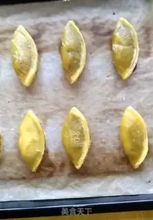 Make Red bean pie step 5