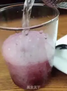 Make The ruby blueberry water step 4