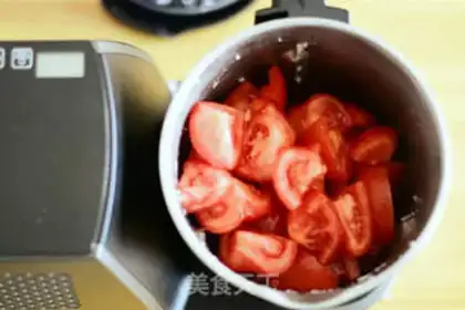 Make Tomato sauce must be the best sauce ever step 3