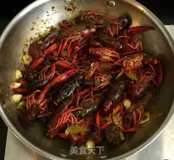 Make Spicy lobster step 4