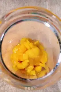 Make Mango ice cream step 0