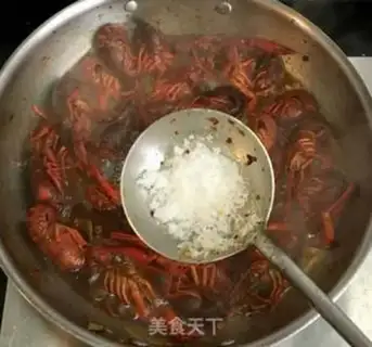 Make Spicy lobster step 5
