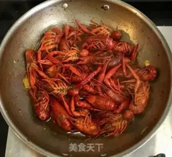 Make Spicy lobster step 6
