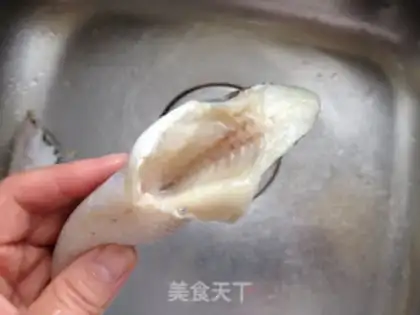 Make Clearing Antarctic ice fish step 2
