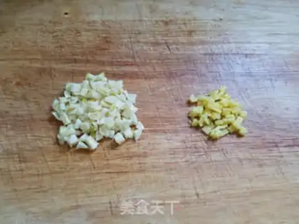 Make Garlic sashimi step 2