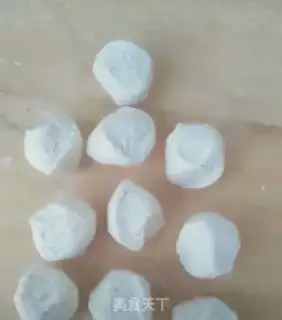 Make Pig hoof rolls step 2