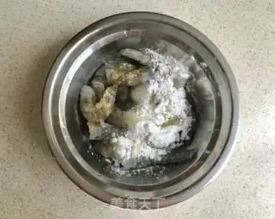 Make Cheese and shrimp step 1
