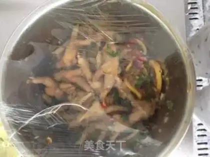 Make Frozen chicken claws step 2