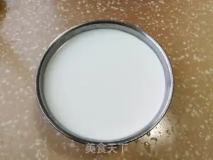 Make Mango yogurt shake step 0