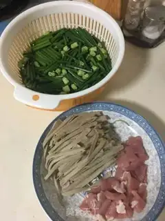 Make Scrambled bean skin step 0