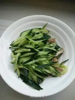 Make Spicy and cold chicken legs step 2
