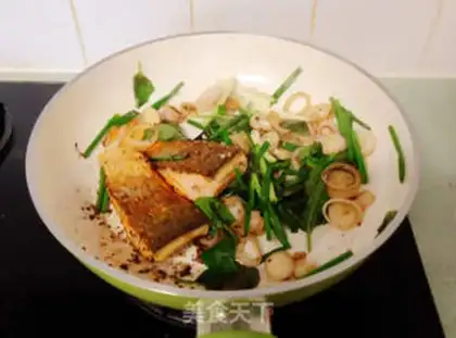Make Red-headed salmon step 7