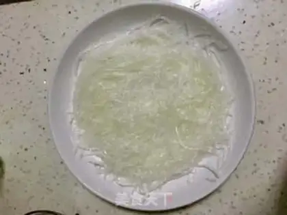 Make Garlic fans step 0