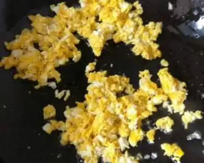 Make Colored fried rice step 2