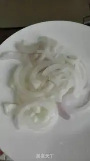 Make Onion with shrimp skin step 2