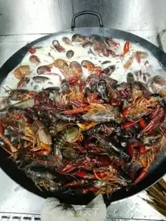 Make Spicy lobster step 0