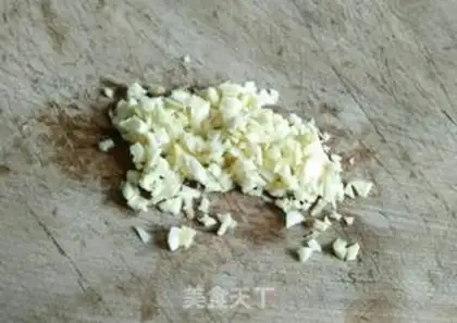 Make Garlic cabbage step 0