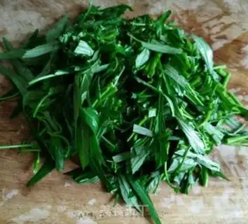 Make Garlic cabbage step 1