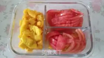 Make Summer hot fruit and vegetable juice step 1