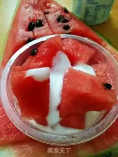 Make Summer drink. Watermelon yogurt cup step 4