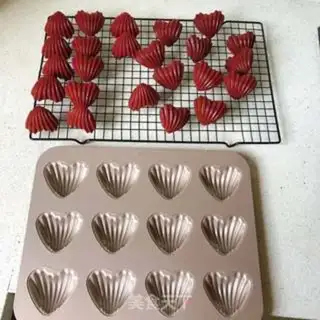 Make Madeline, red velvet step 11
