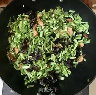 Make Toad bean noodles step 7