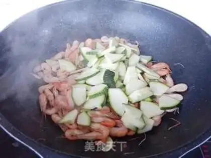 Make Pumpkin shrimp step 4